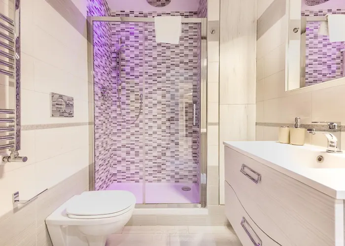 Modern 2 Bedroom Cinecitta Rom