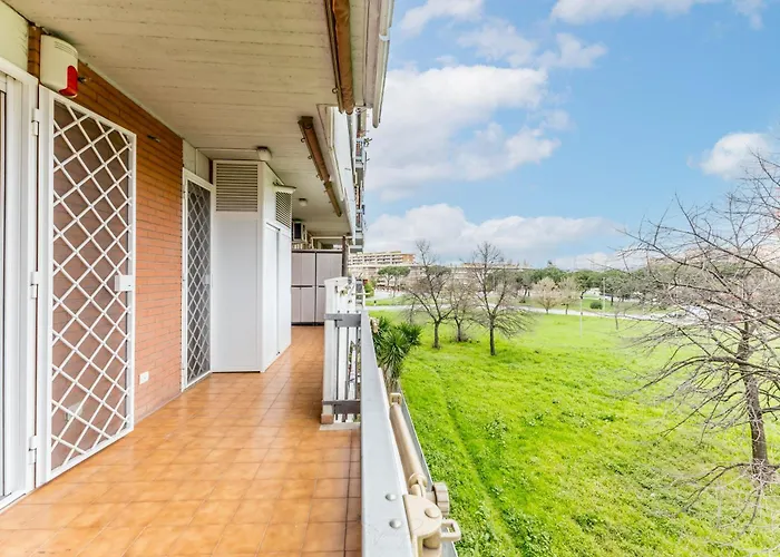 Modern 2 Bedroom Cinecitta Apartment *