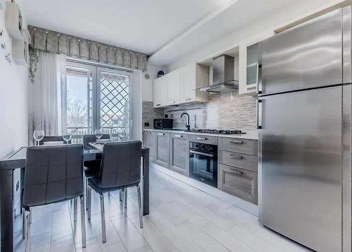 Modern 2 Bedroom Cinecitta Apartment